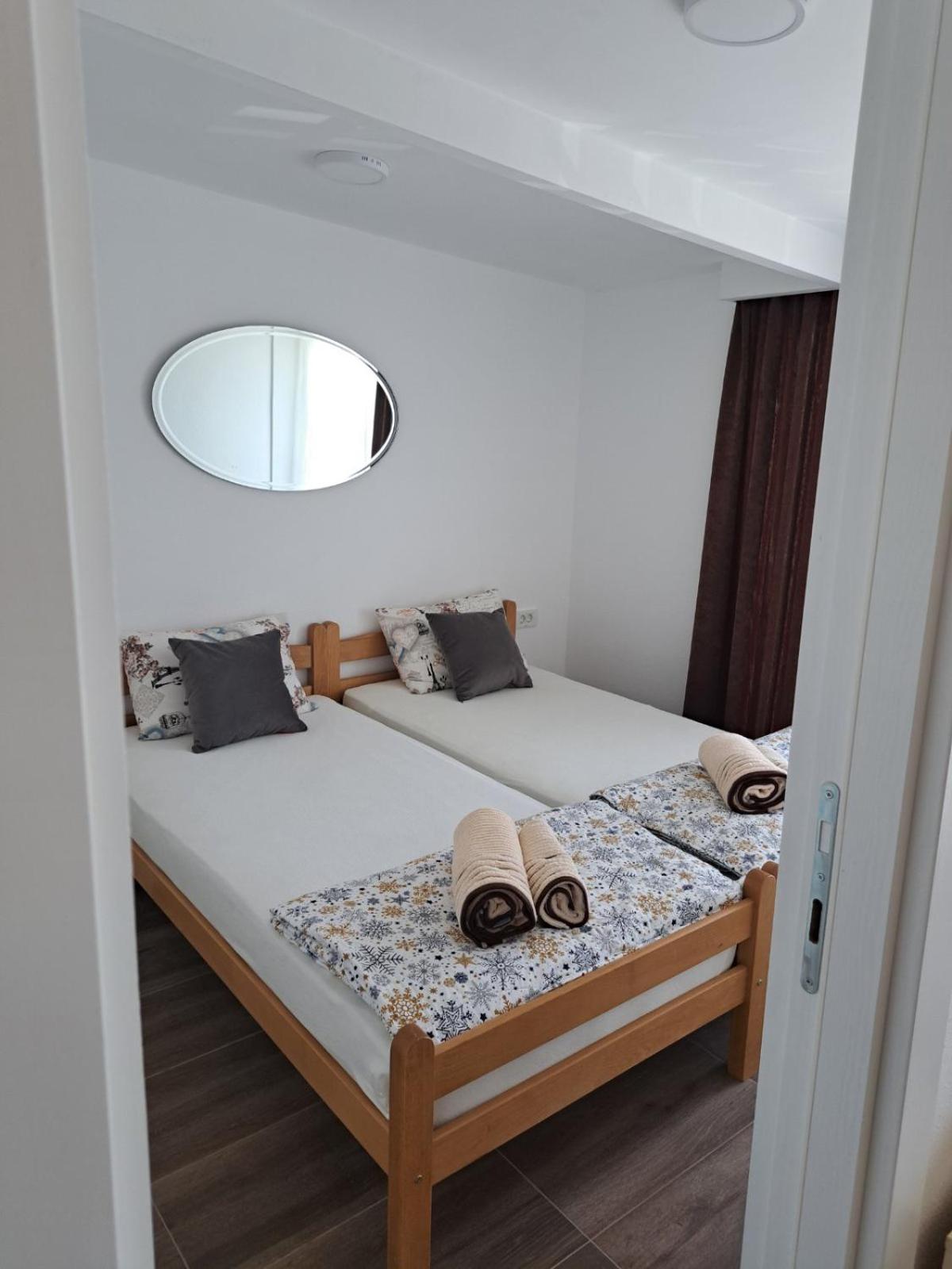 ולס Villa Lucija By Romantique מראה חיצוני תמונה